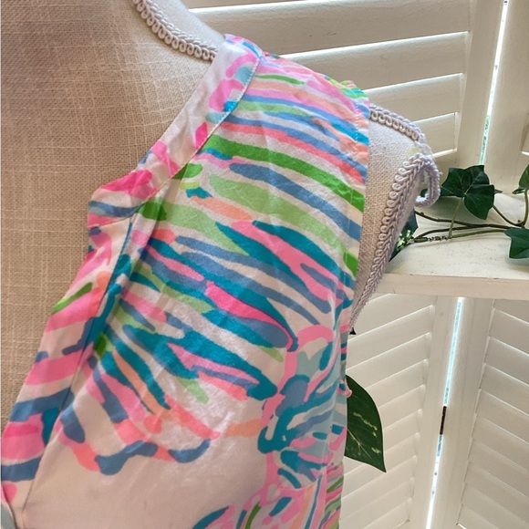 LILLY PULITZER SILK GEOMETRIC BLOUSE SIZE MED 1270 - Picture 3 of 8